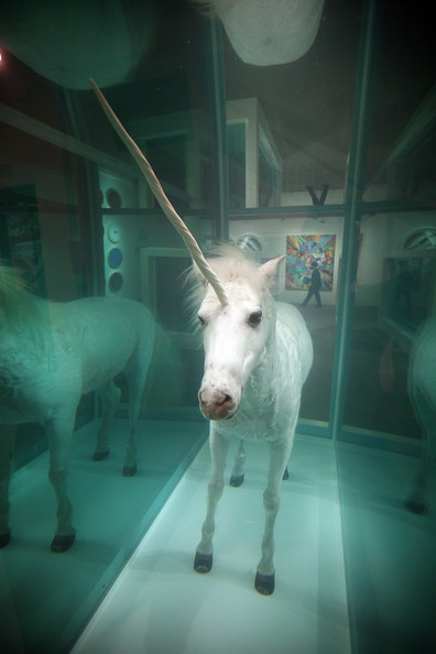 Licorne de Damien Hirst (Source photo www.ninaarsenault.com)