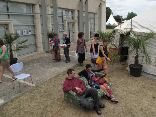 Tibet: exposition au festival de didgeridoo