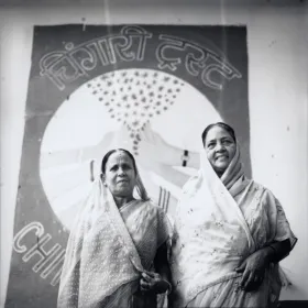 Champa Devi Shukla et Rashida Bee, du Chingari Trust de Bhopal